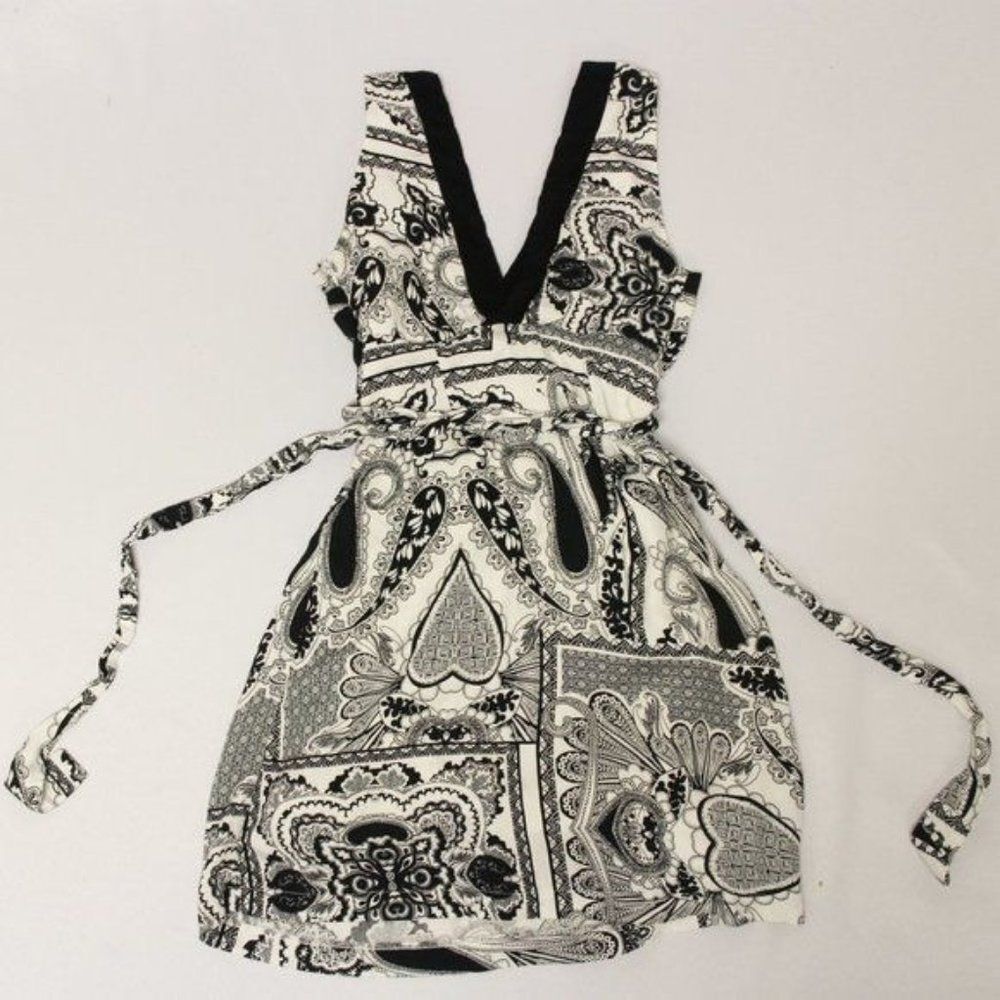Black & White Paisley Papaya Dress M